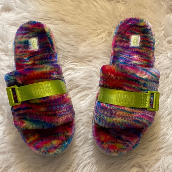UGG, Fluffita Slippers, White/Multi, Size 11 - Picture 1 of 7